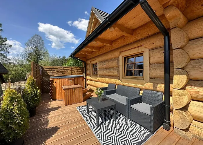 Wierchowe Z Jacuzzi シャレー *